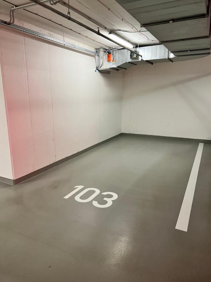 Lägenhet White Pearl With Parking In Holesovice *
